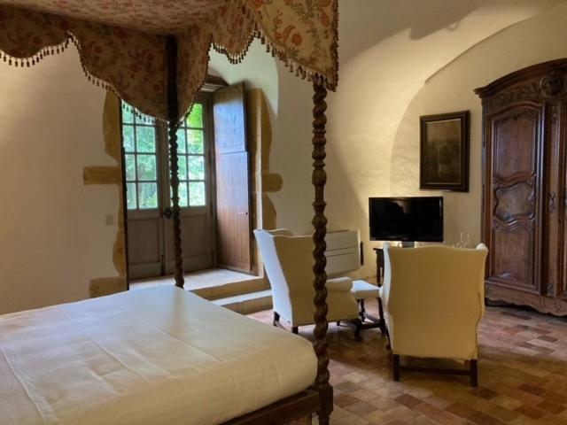 Chateau De Bagnols Esterno foto